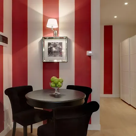 Affittacamere Palazzo Branchi - Luxury 3*